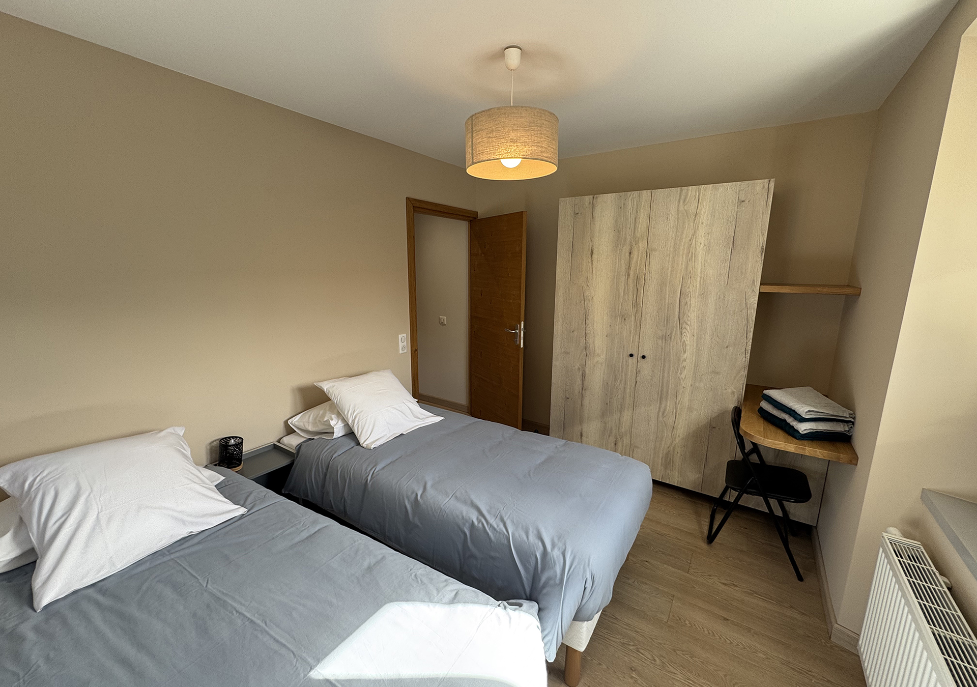 Chambre location de vacances La Sauffaz - Entre Lac et Montagnes